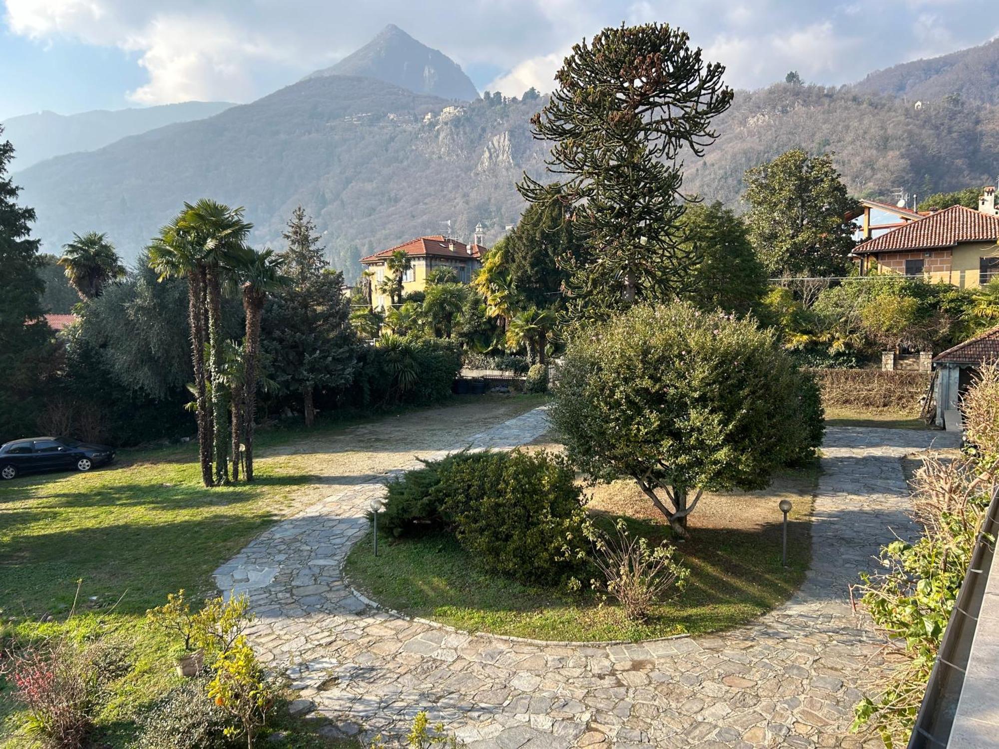 Aparthotel Residenza Dei Fiori Cannero Riviera Exterior foto