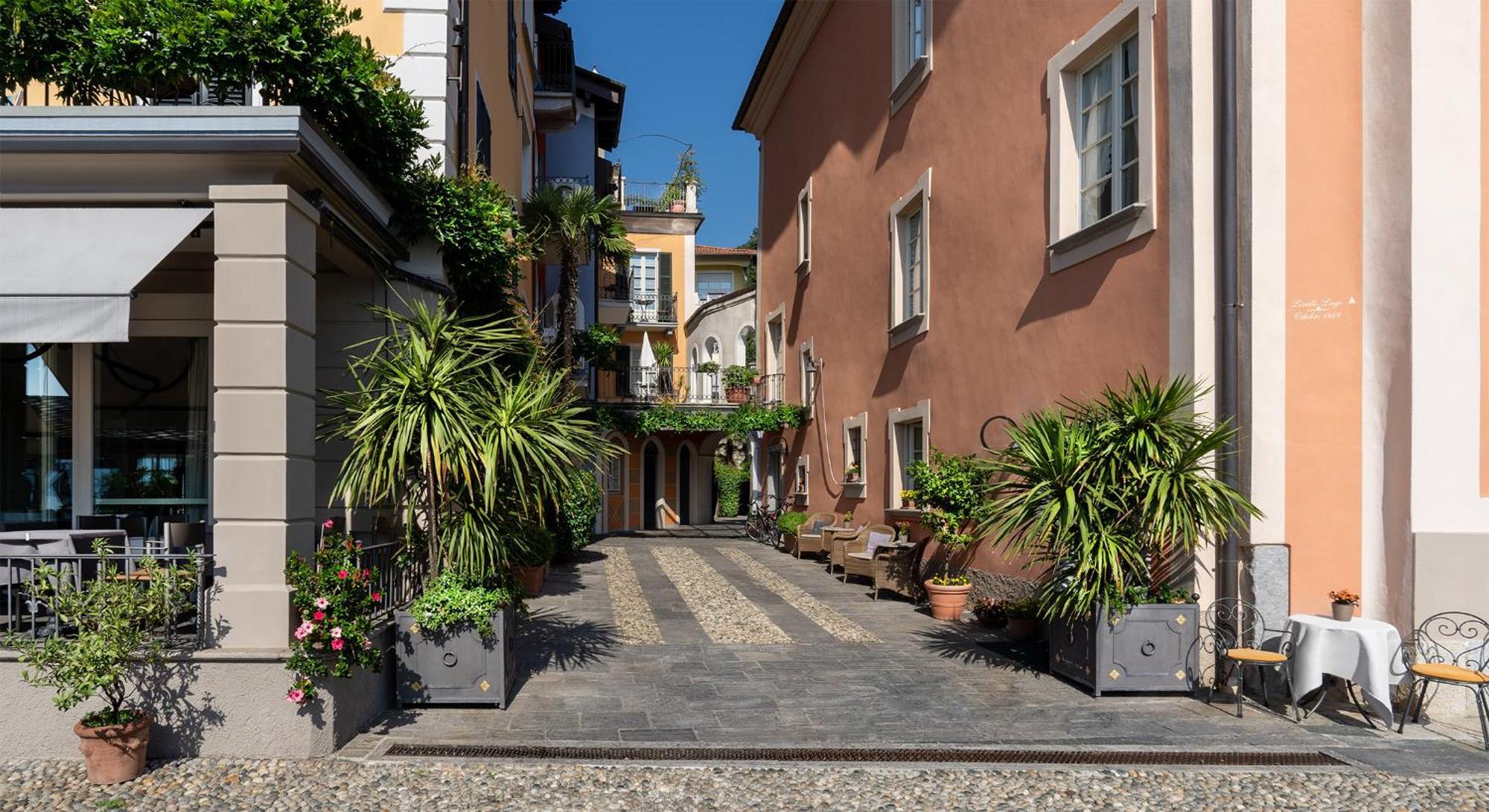 Aparthotel Residenza Dei Fiori Cannero Riviera Exterior foto