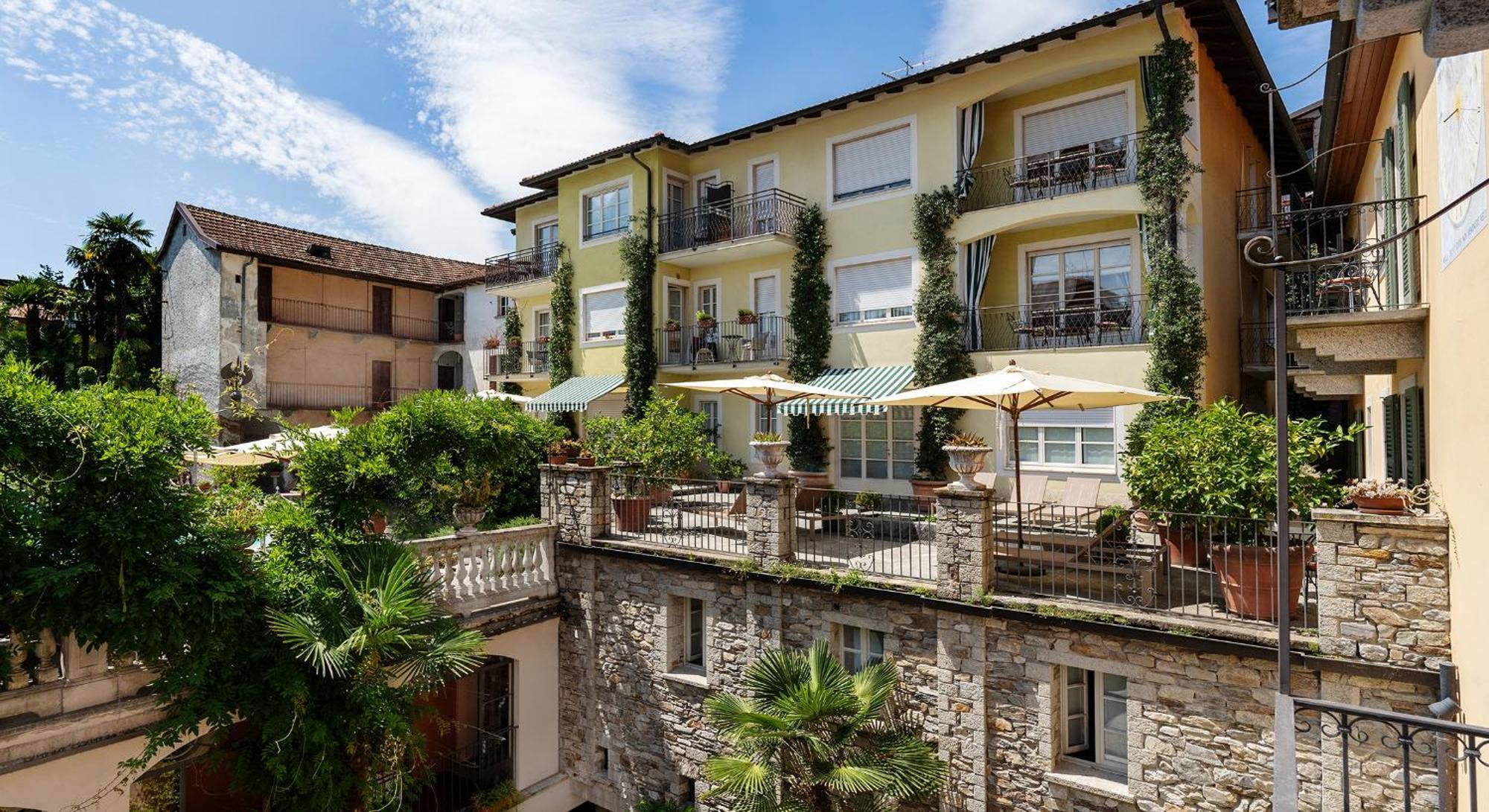 Aparthotel Residenza Dei Fiori Cannero Riviera Exterior foto