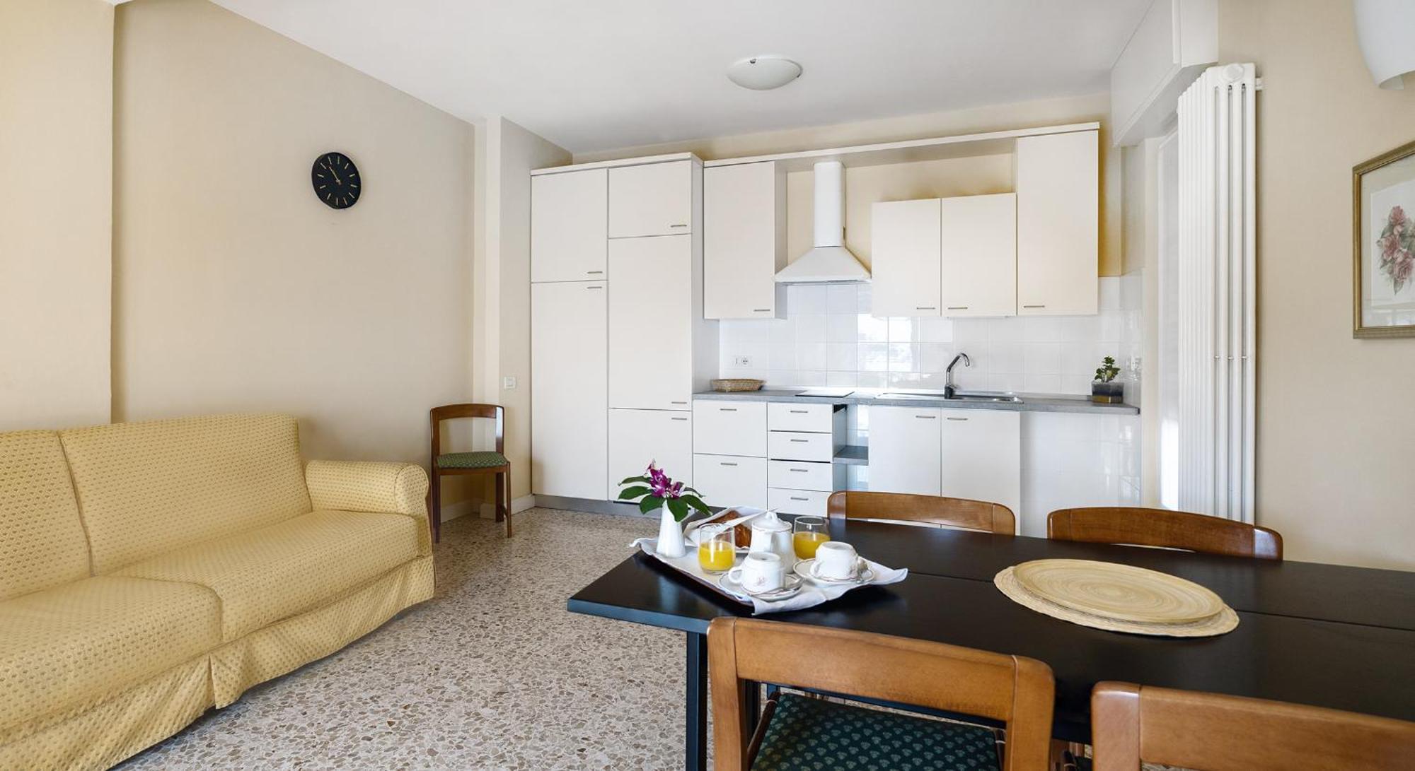 Aparthotel Residenza Dei Fiori Cannero Riviera Exterior foto