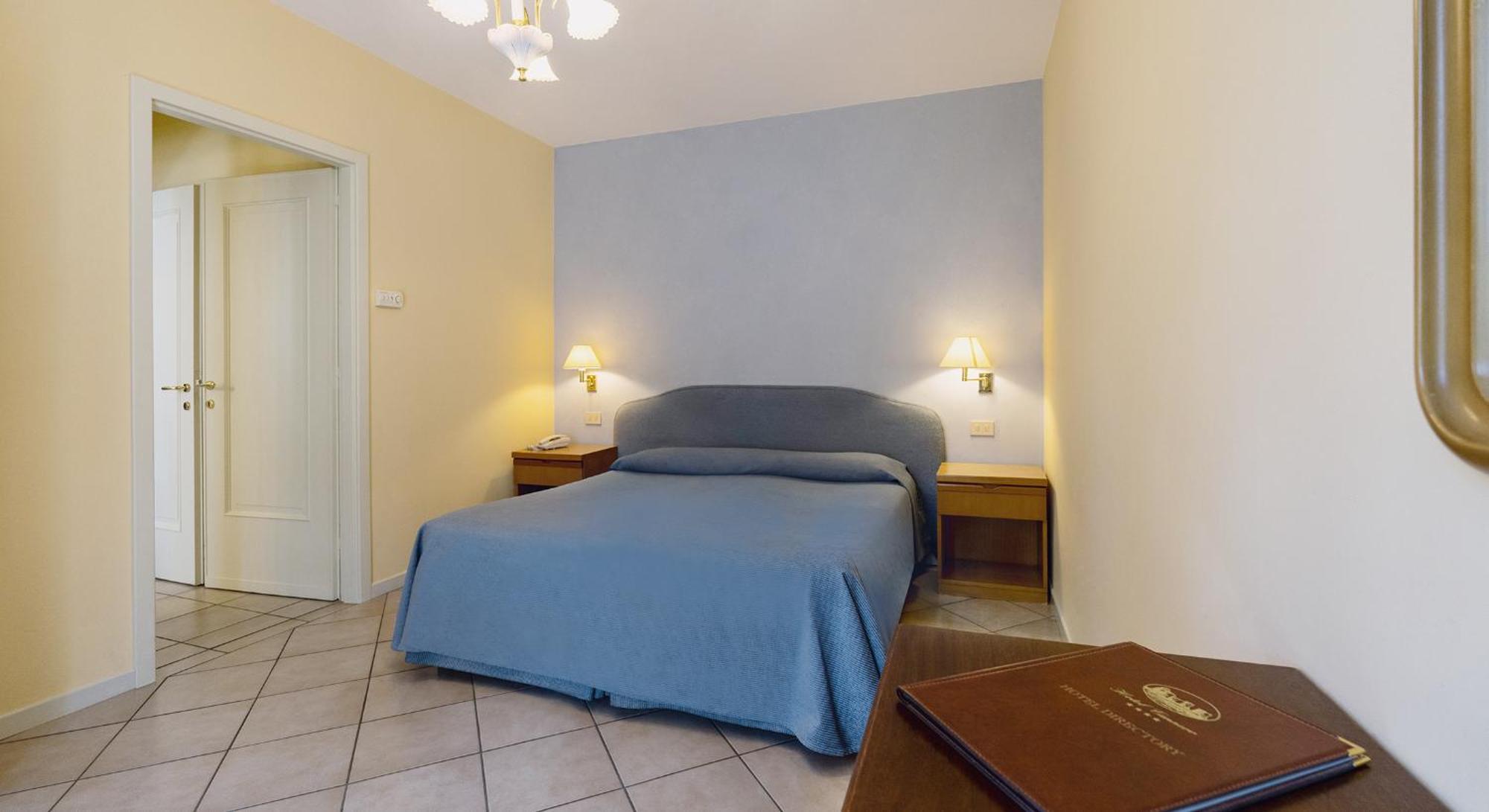 Aparthotel Residenza Dei Fiori Cannero Riviera Exterior foto